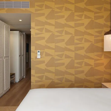 Nalu Latchi - Leonardo Limited Edition Hotel Polis
