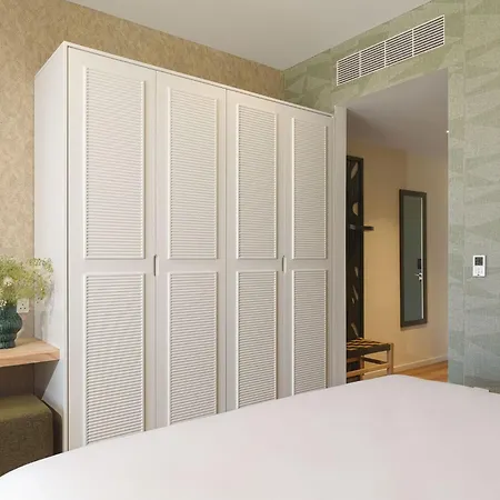 Nalu Latchi - Leonardo Limited Edition Hotel Polis